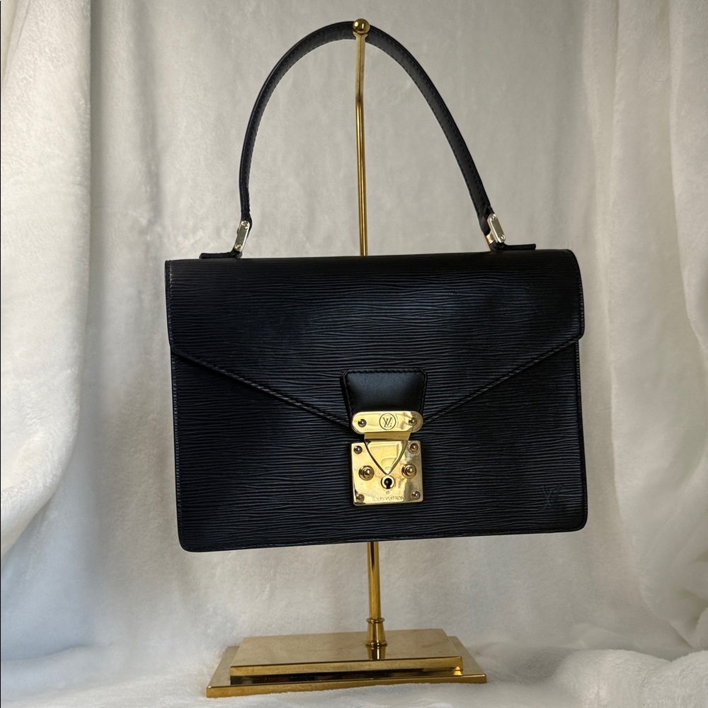 Louis Vuitton Black Authentic Epi black Concorde PM